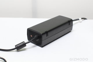 Illustration for article titled The New Xbox 360 in Person: So Glossy It Hurts